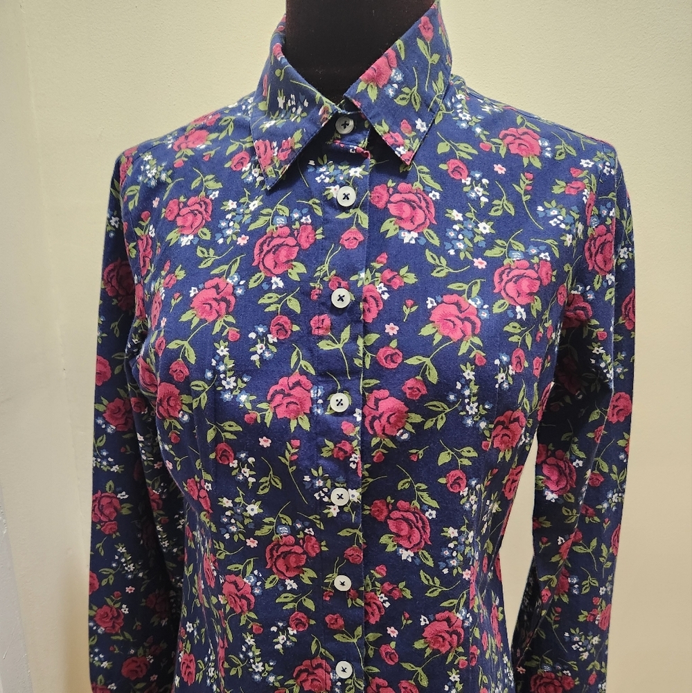 Navy blue floral button-down shirt by Chadwick's - size 6P